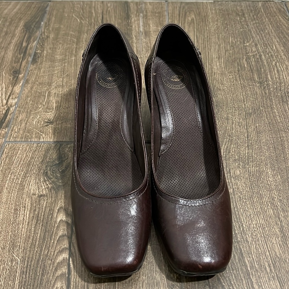Nurture Pumps - Women’s 8